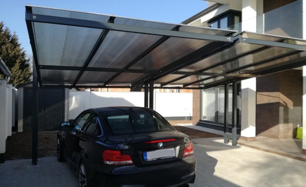 vas_szerkezetu_fuggesztett_autobeallo_Deluxe_Building
